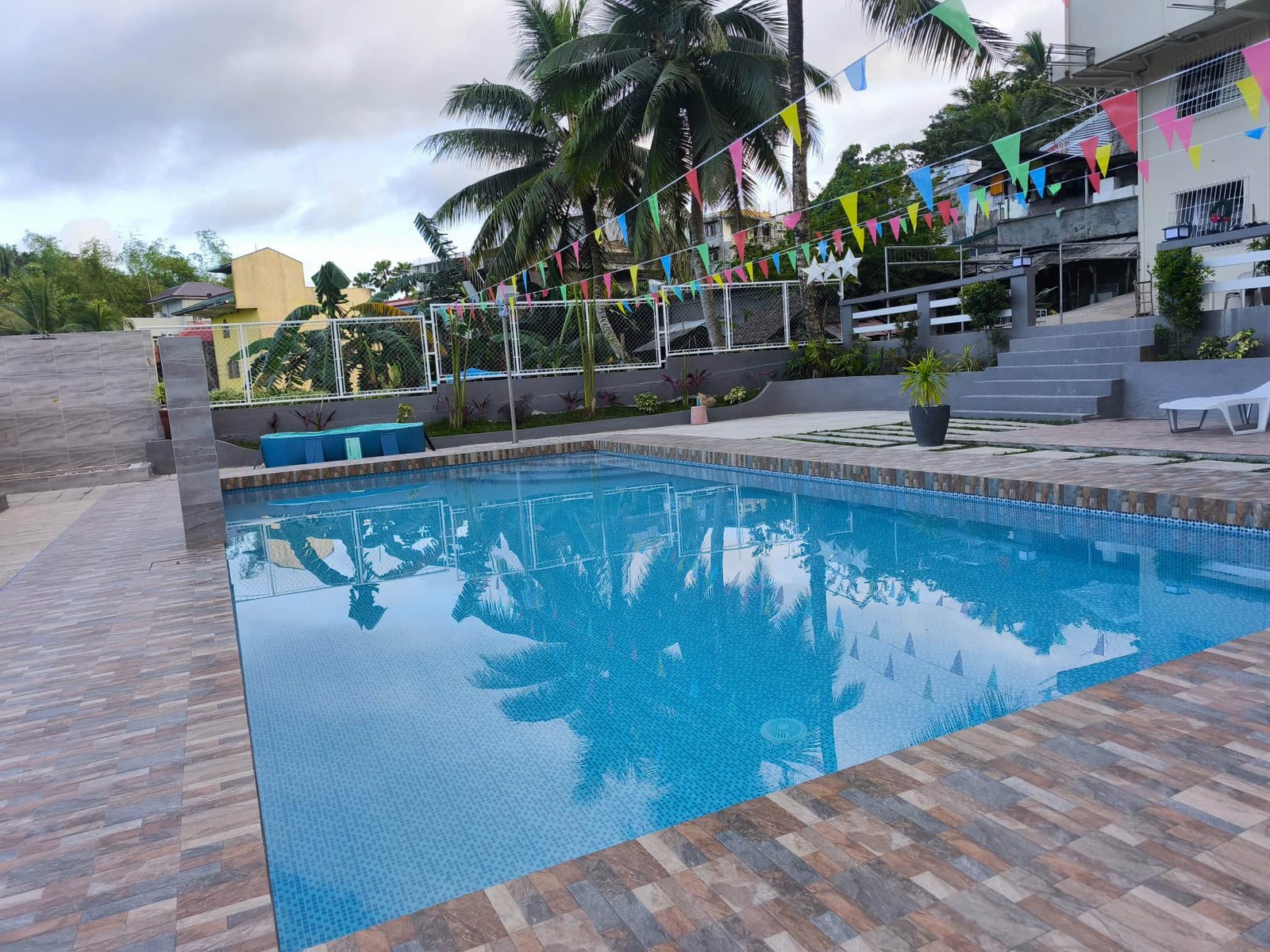 Home 18d31a0f b682 4b91 8155 cc2bc017aec4